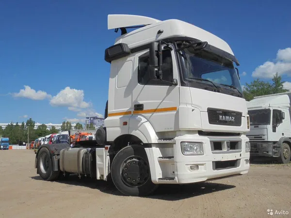 Седельный тягач Камаз 5490-S5