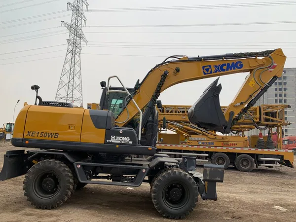 Колесный экскаватор XCMG XE150WB