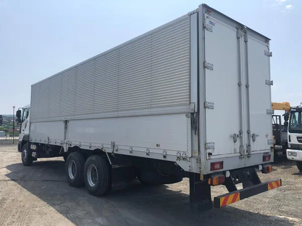Изотермический грузовик Daewoo Novus