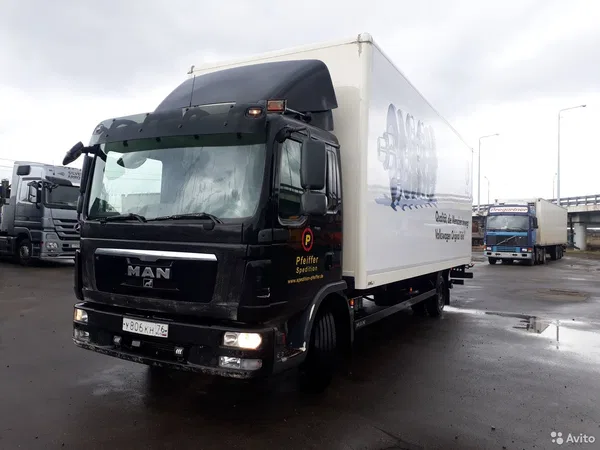 Грузовой фургон MAN TGl 10.220