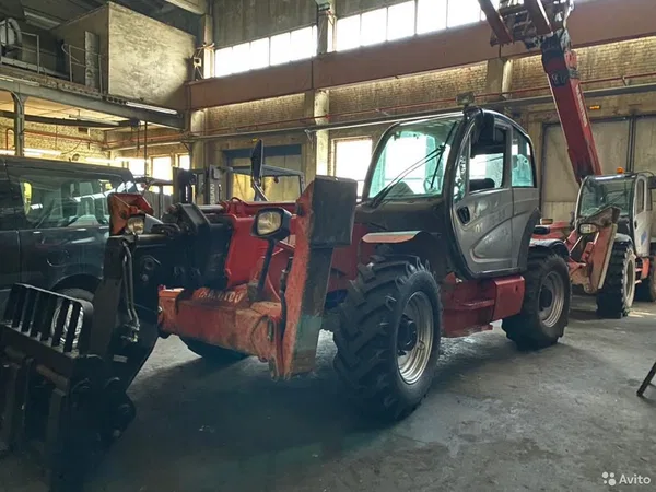 Телескопический погрузчик Manitou MT1840