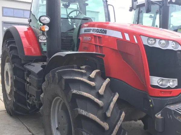 Трактор Massey Ferguson MF 8690