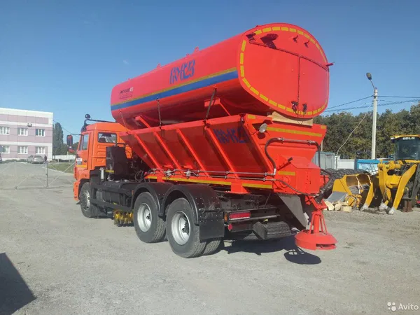 Комбинированная дорожная машина КО-823-10 на шасси КамАЗ 65115-3081-50