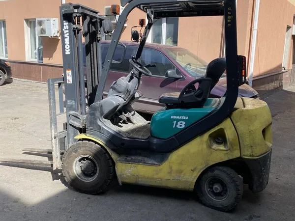 Вилочный погрузчик Komatsu