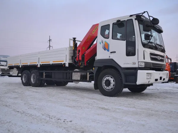 Бортовой грузовик с КМУ TATA DAEWOO с КМУ Palfinger PK23500A