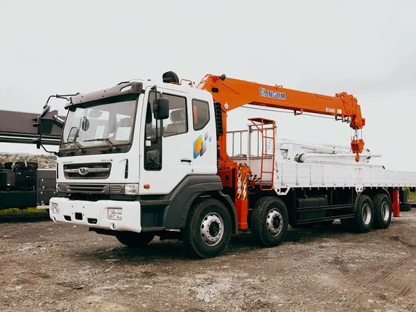 Бортовой грузовик с КМУ TATA DAEWOO NOVUS с КМУ Kanglim KS2605