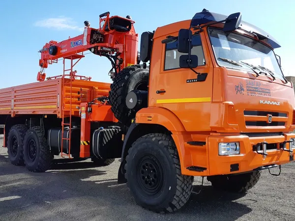 Бортовой грузовик с КМУ КамАЗ 43118 с КМУ Kanglim 1256