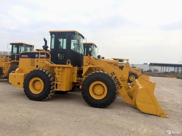 Фронтальный погрузчик XGMA XG955H