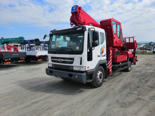 Автовышка TATA DAEWOO с АГП Horyong SKY360SF