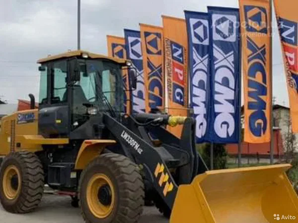 Фронтальный погрузчик XCMG LW300