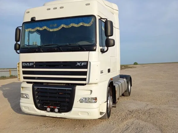 Седельный тягач DAF FT XF 105.410
