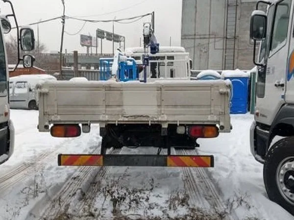 Бортовой грузовик с КМУ Daewoo 814
