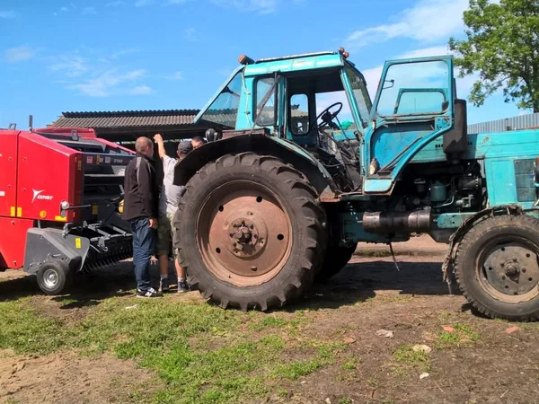 Пресс-подборщик Metal-Fach Z562