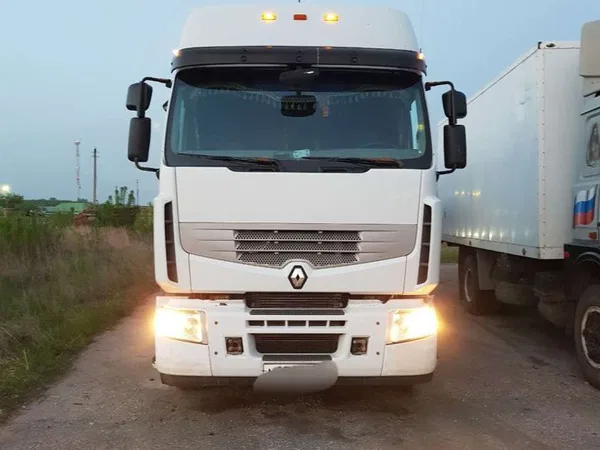 Седельный тягач Renault Premium