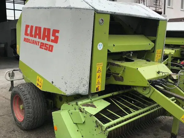 Пресс-подборщик Claas Rollant 250