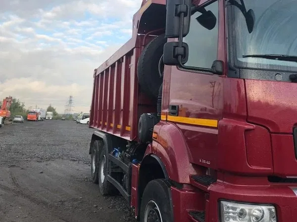 Самосвал КамАЗ 6520-53