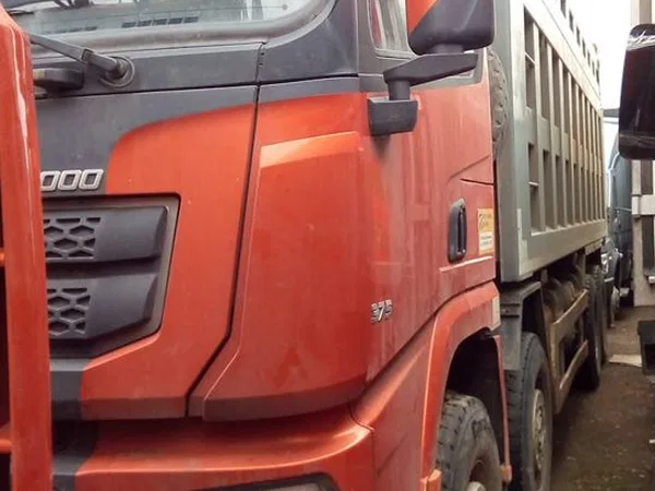 Самосвал SHACMAN (Shaanxi) SX33186T366
