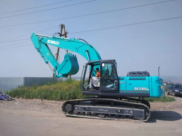 Гусеничный экскаватор Kobelco SK260LC-8