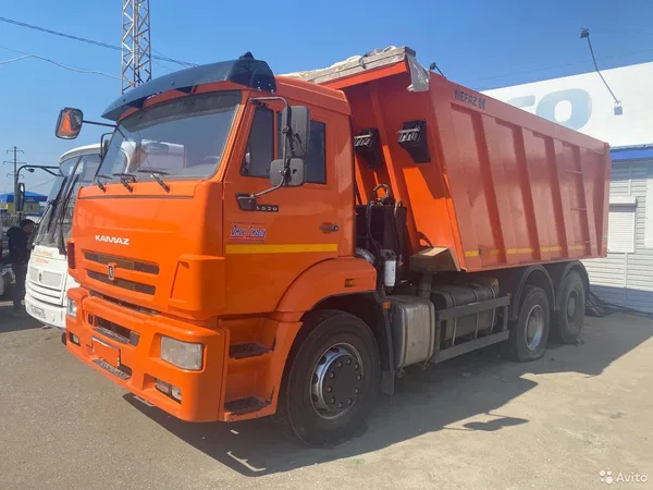 Самосвал КамАЗ 6520