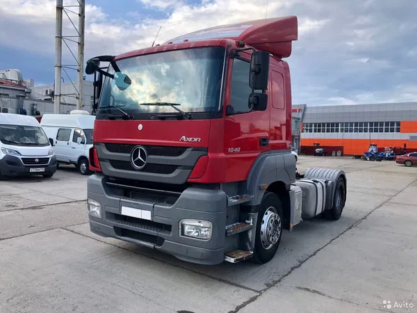 Седельный тягач Mercedes-Benz Axor