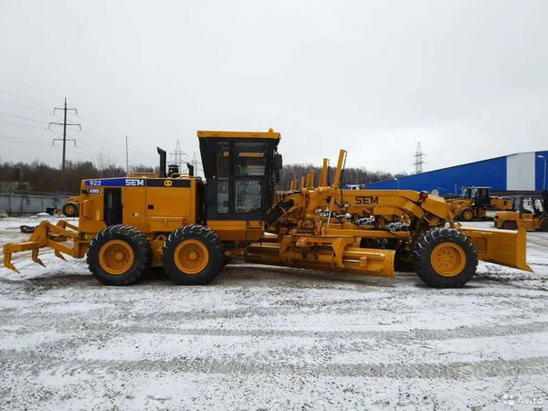 Автогрейдер SEM 922 AWD