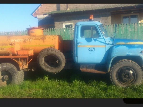 Бензовоз ГАЗ 52