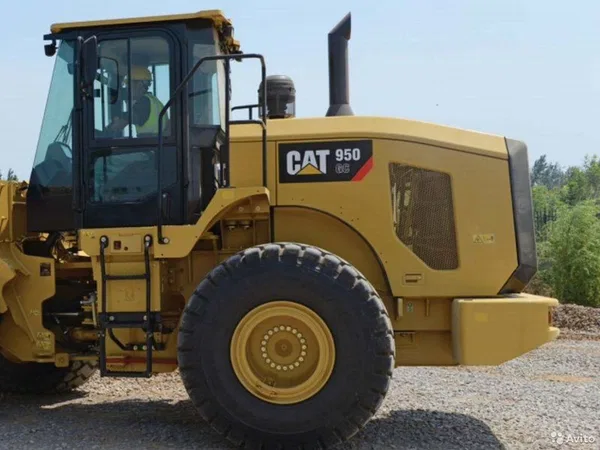 Фронтальный погрузчик Caterpillar 950GC