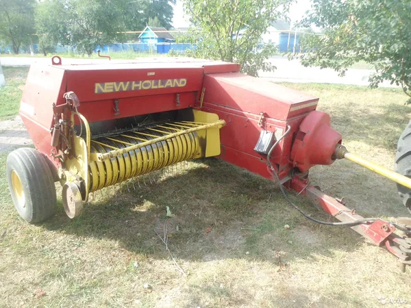 Пресс-подборщик New Holland 370