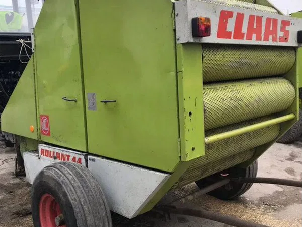 Пресс-подборщик Claas Rollant 44