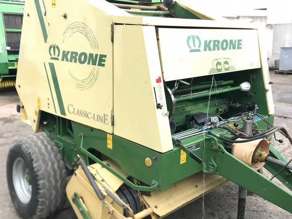 Пресс-подборщик Krone KR130