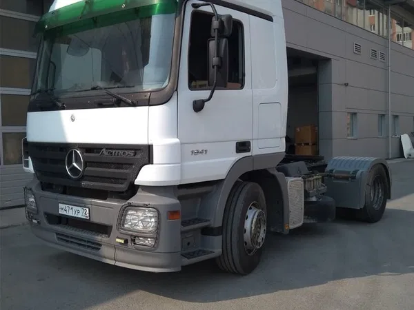 Седельный тягач Mercedes-Benz Actros 1841LS