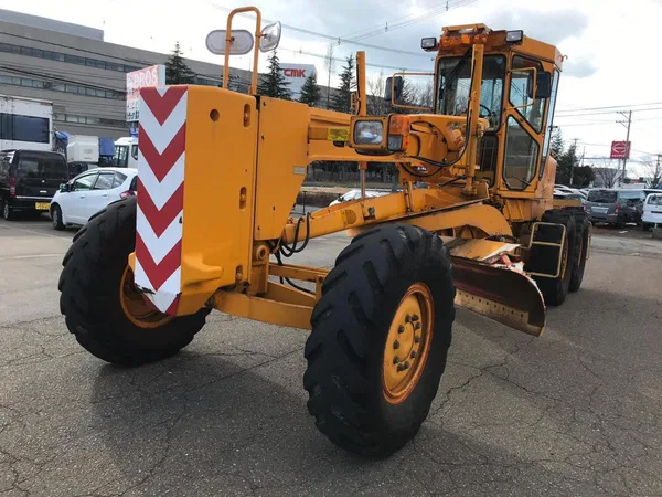 Автогрейдер Komatsu GD405A-3