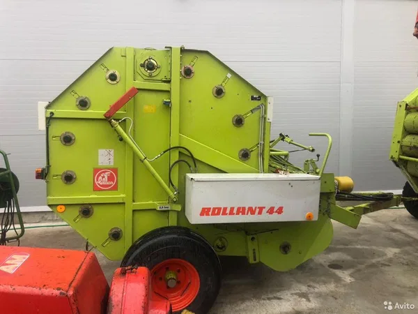 Пресс-подборщик Claas Rollant 44