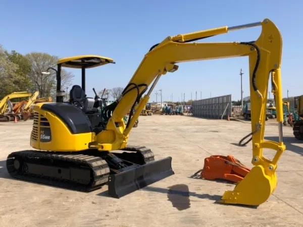 Мини-экскаватор Komatsu PC55MR-5