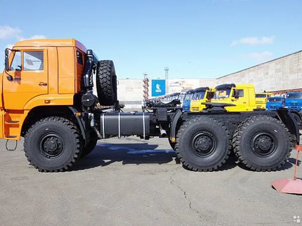 Седельный тягач Камаз 65221-53