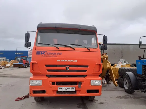 Самосвал КамАЗ 6520-43