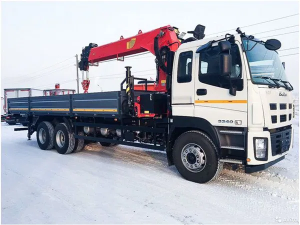 Бортовой грузовик с КМУ ISUZU Giga CYZ52T с КМУ Soosan SCS746L Top