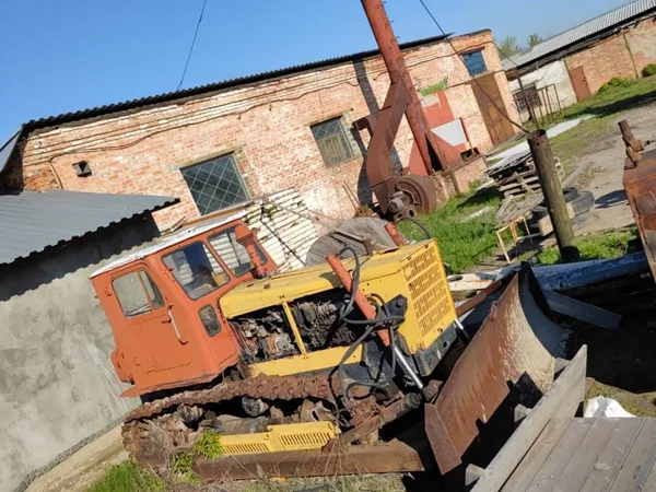 Гусеничный бульдозер Алтайский трактор Т-4