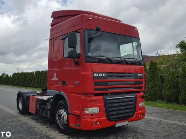 Седельный тягач DAF XF 105.460