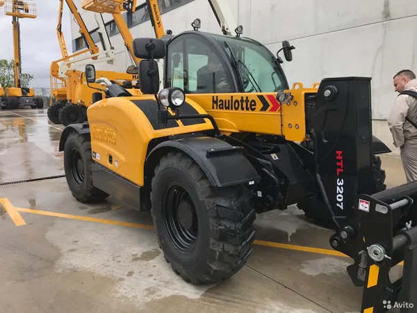 Телескопический погрузчик Haulotte HTL3207