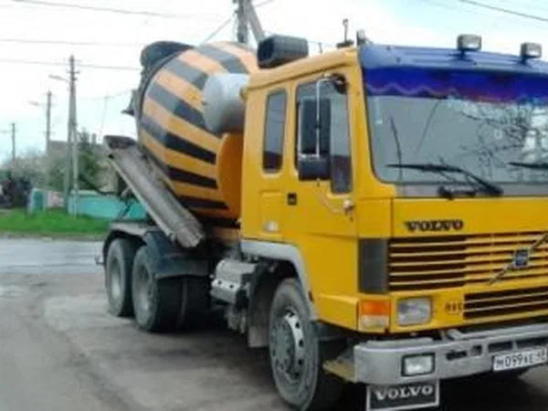 Автобетоносмеситель Volvo FL10