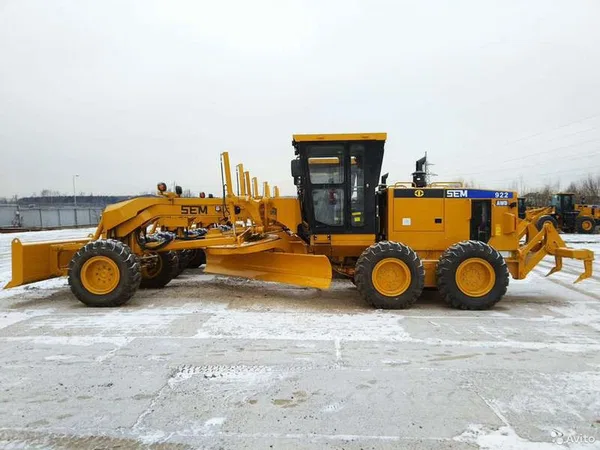 Автогрейдер SEM 922 AWD