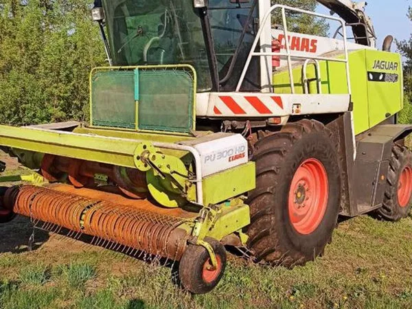 Кормоуборочный комбайн Class Jaguar 830