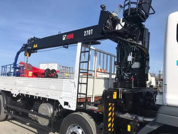 Бортовой грузовик с КМУ TATA DAEWOO NOVUS с КМУ Hiab270