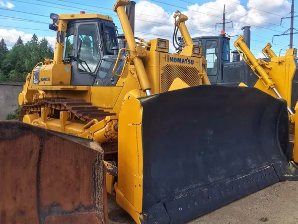 Гусеничный бульдозер Komatsu D155A-5D