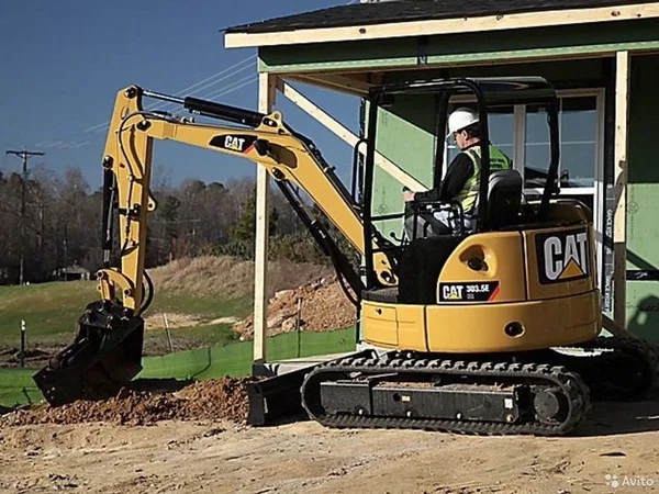 Мини-экскаватор Caterpillar 303.5E CR