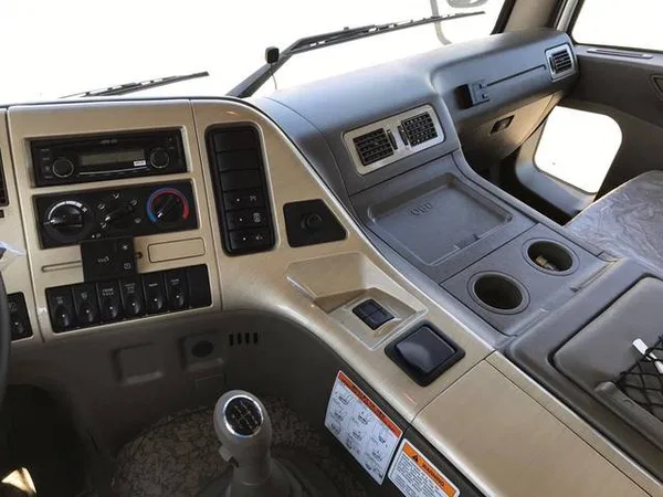 Самосвал TATA DAEWOO NOVUS