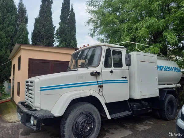 Автоцистерна ЗИЛ 4331 водовоз