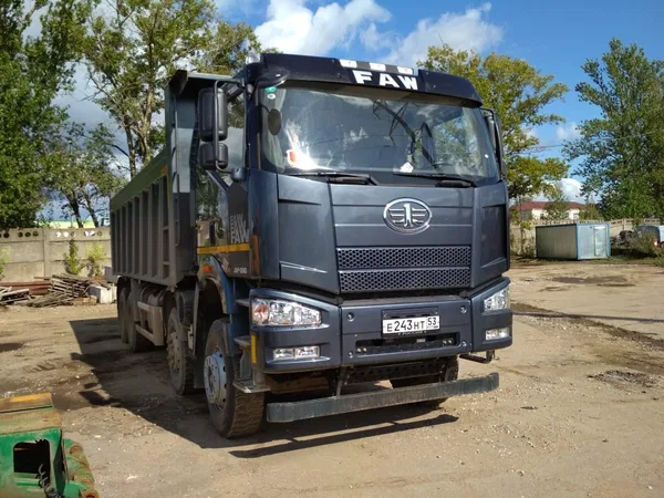 Самосвал FAW 3310