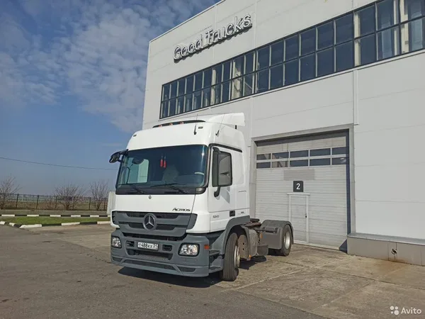 Седельный тягач Mercedes-Benz Actros 1841LS